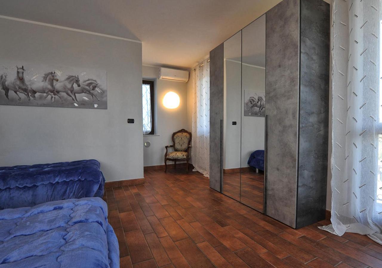 B&B Acacia Rosa Guarene Exterior foto
